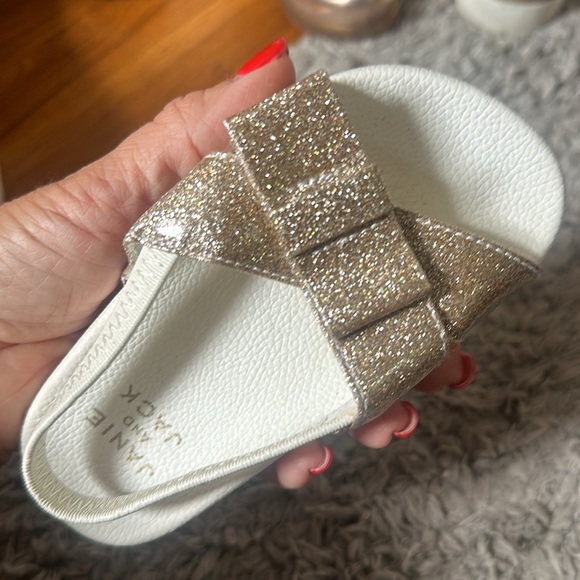 NWOT janie and jack sandal. Tried on, never worn. - Picture 3 of 4